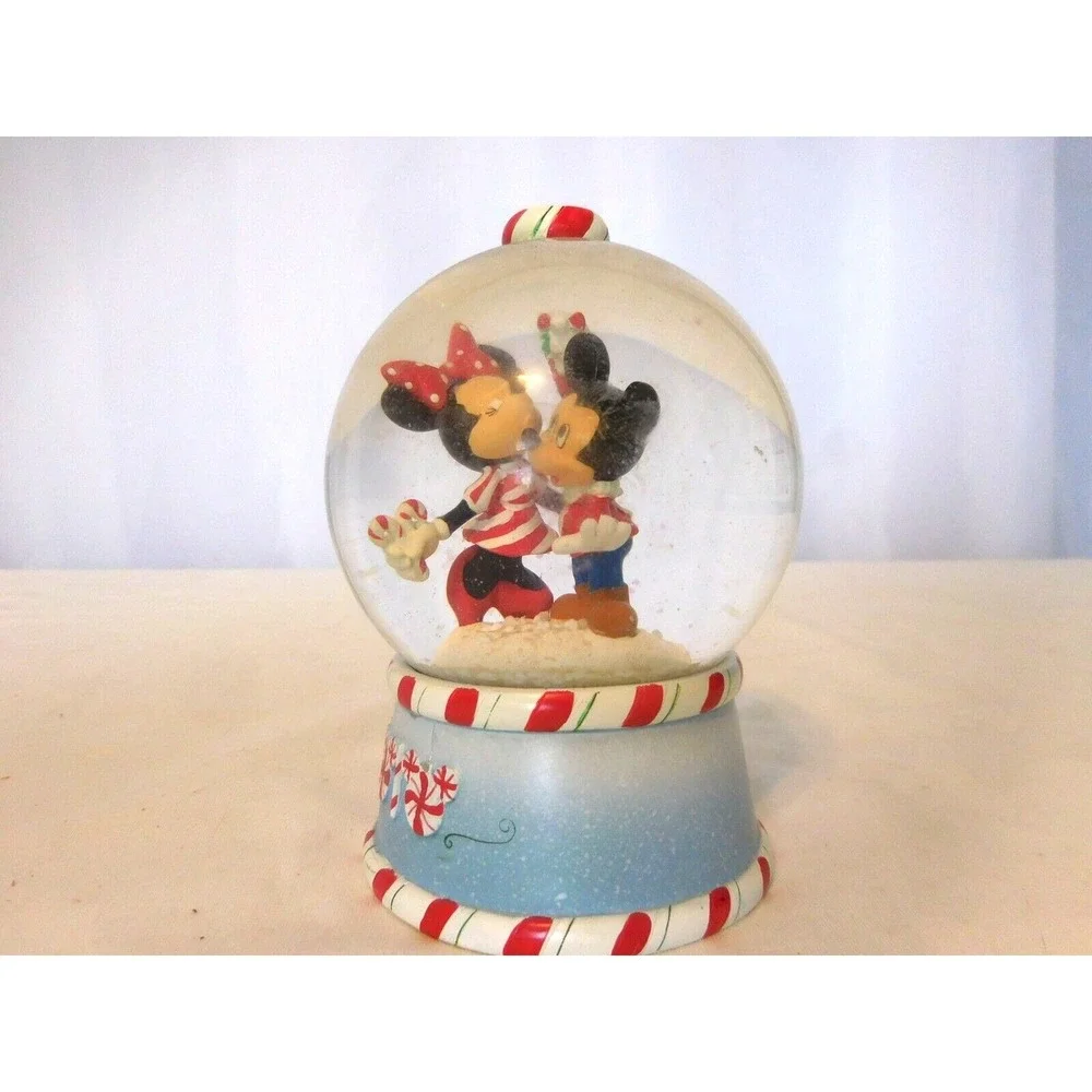 Disney Christmas Minnie Kissing Mickey Mouse Snow Globe Under the Mistletoe 2010